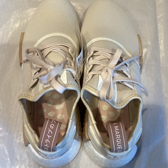 NWT ADIDAS NMD R1 originals women’s size 9.5 in chalk white - Picture 13 of 14